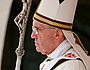 Papst Franziskus, Stab / Ferula, Mitra, Bischof von Rom