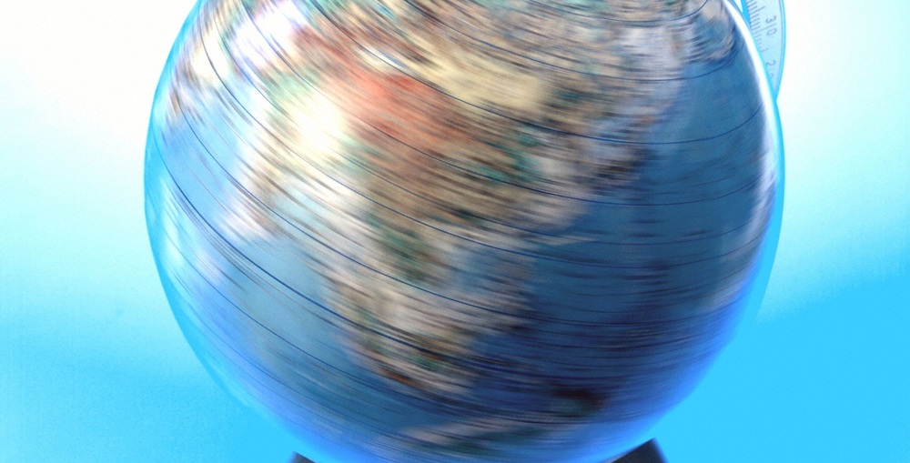 Rotierender Globus / bilderbox.com NGOs begrüßen Regierungspläne zu Internationaler Entwicklung